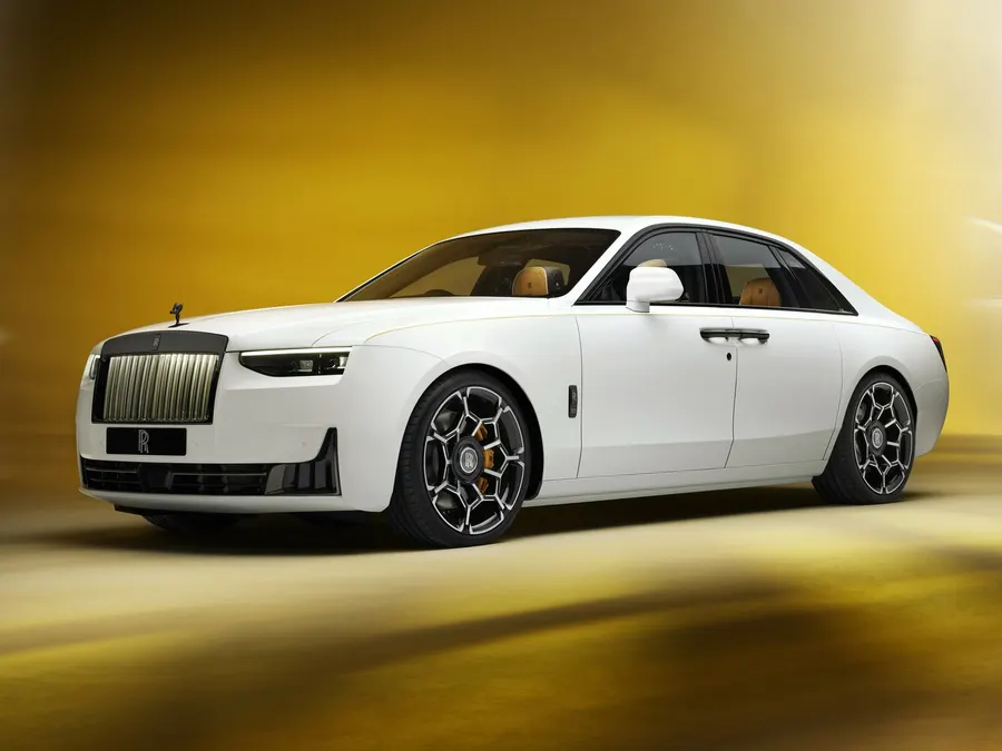 Rolls-Royce Ghost — фото модели — фото 1