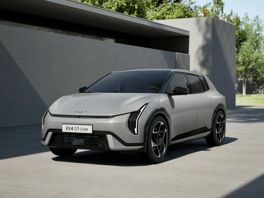 Kia EV4 — фото модели