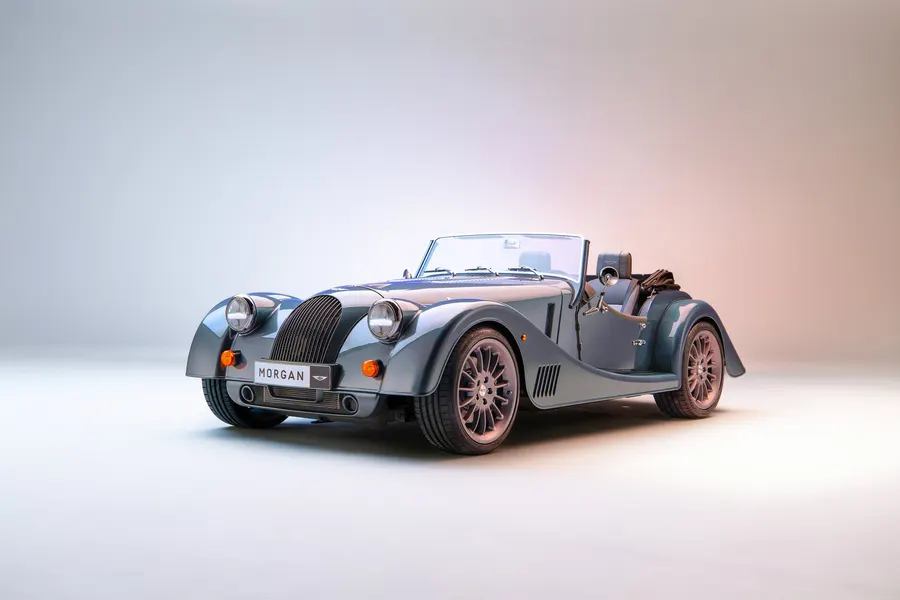 Morgan Plus Six — фото модели