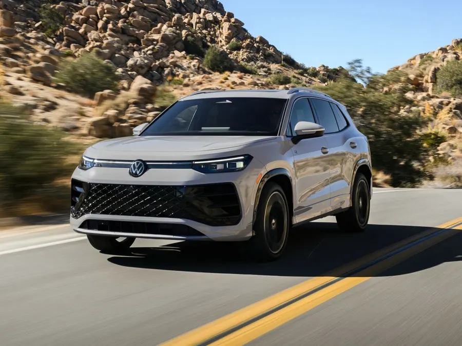 Volkswagen Tiguan — фото модели