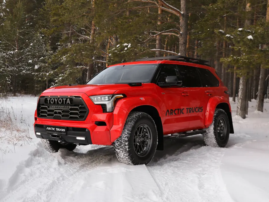 Toyota Sequoia — фото модели