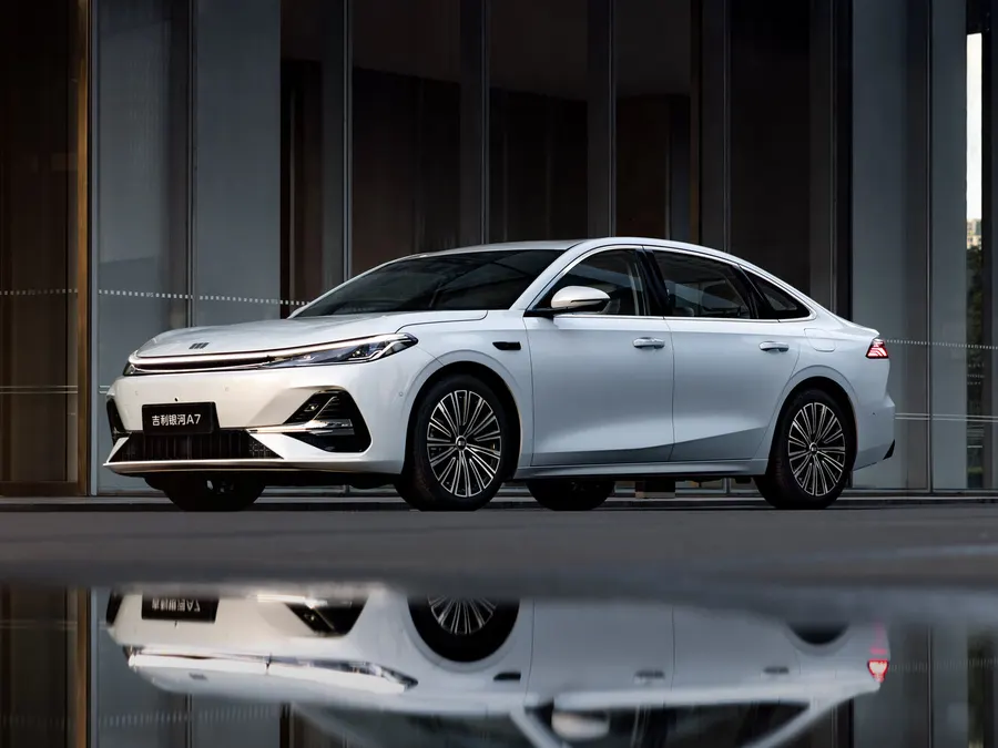 Geely Galaxy A7 — фото модели