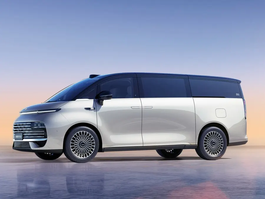 Geely Galaxy V900 — фото модели