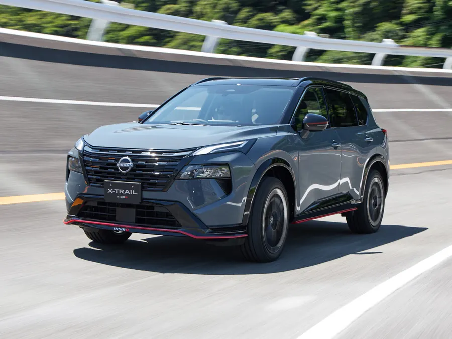 Nissan X-Trail — фото модели