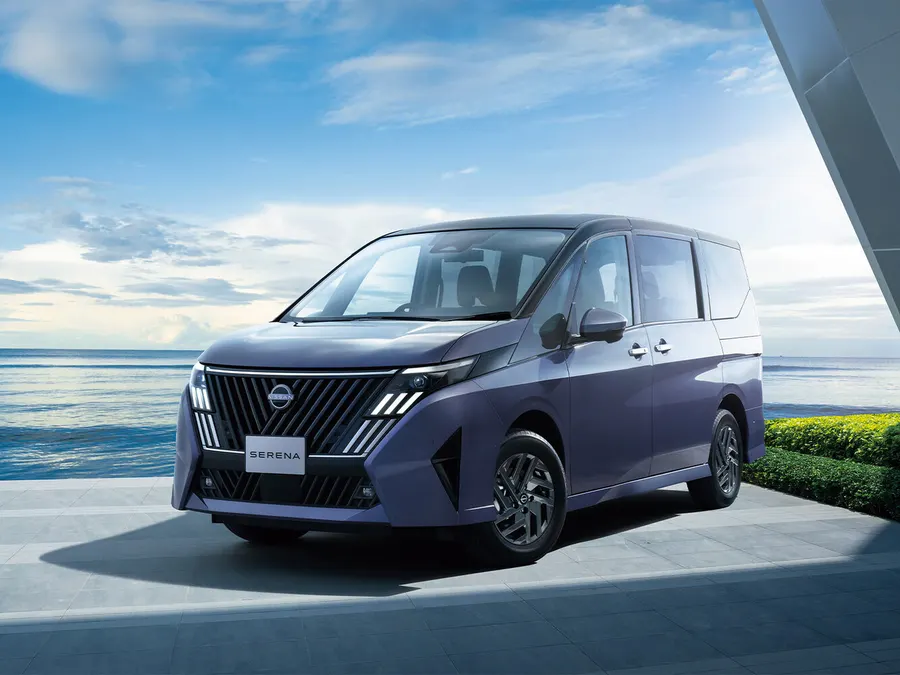 Nissan Serena — фото модели