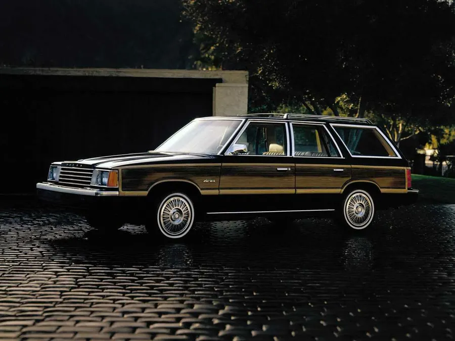Dodge Aries — фото модели