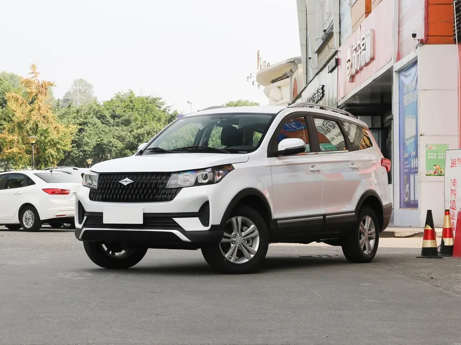 BAIC Ruixiang X3 — фото модели