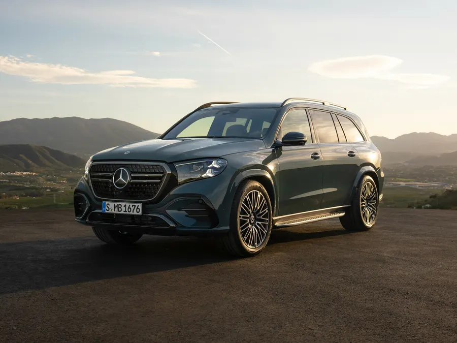 Mercedes-Benz GLS — фото модели — фото 1