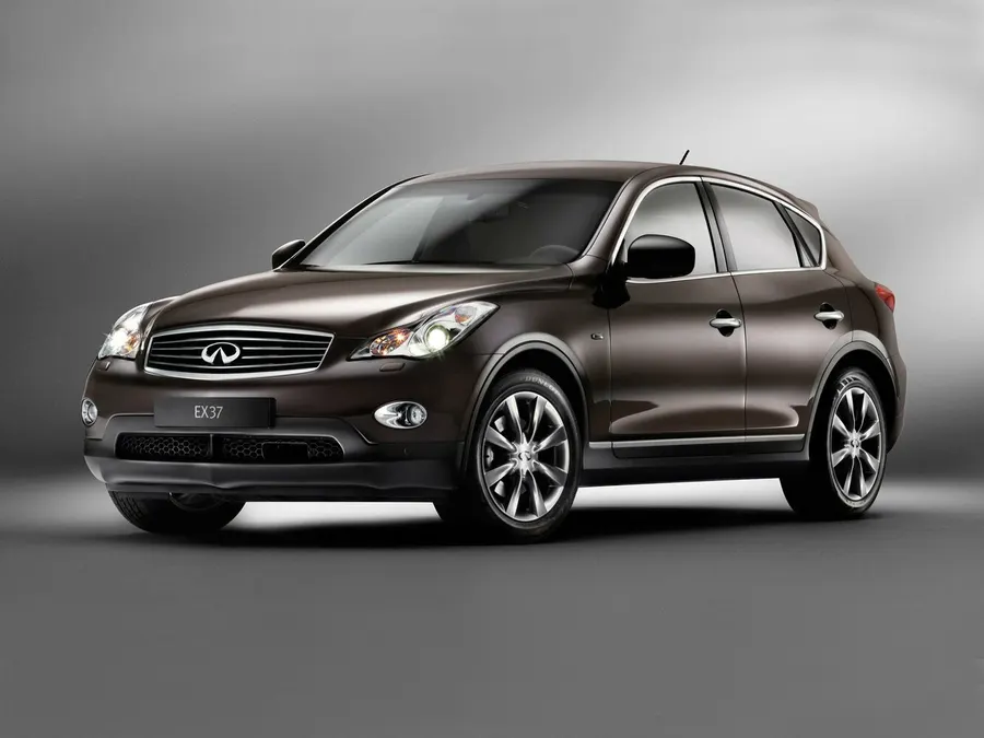 Infiniti EX — фото модели