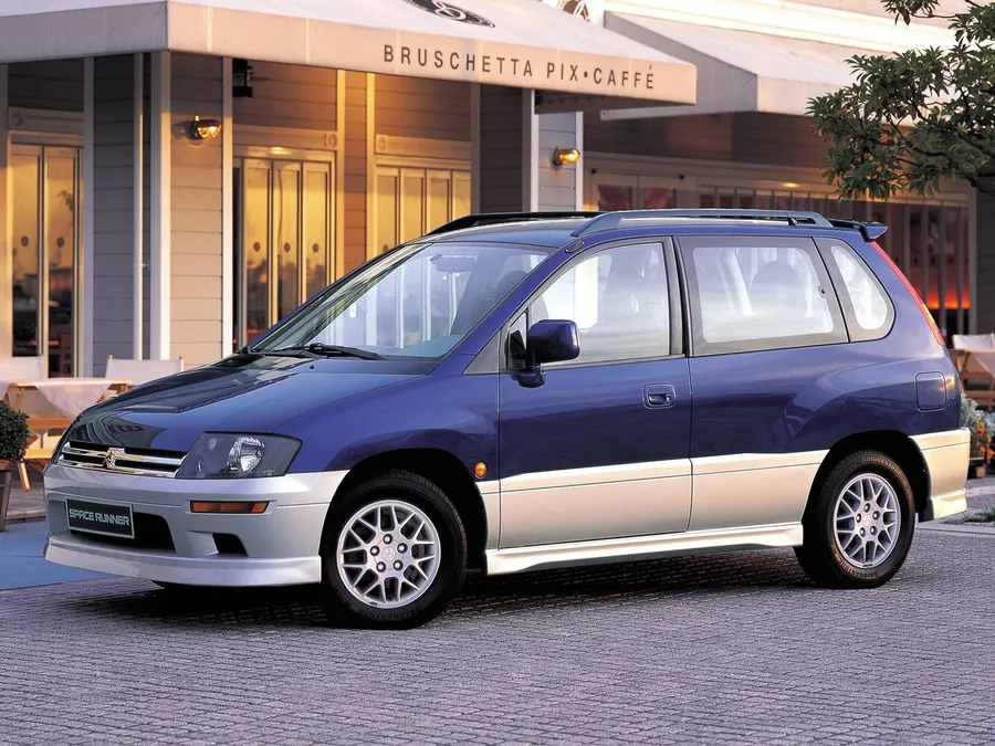 Mitsubishi Space Runner — фото модели