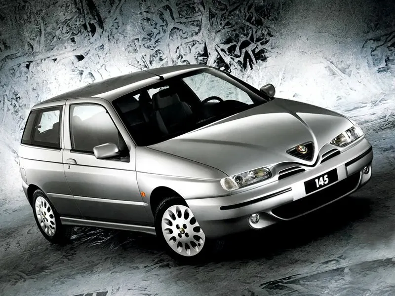 Alfa Romeo 145 — фото модели