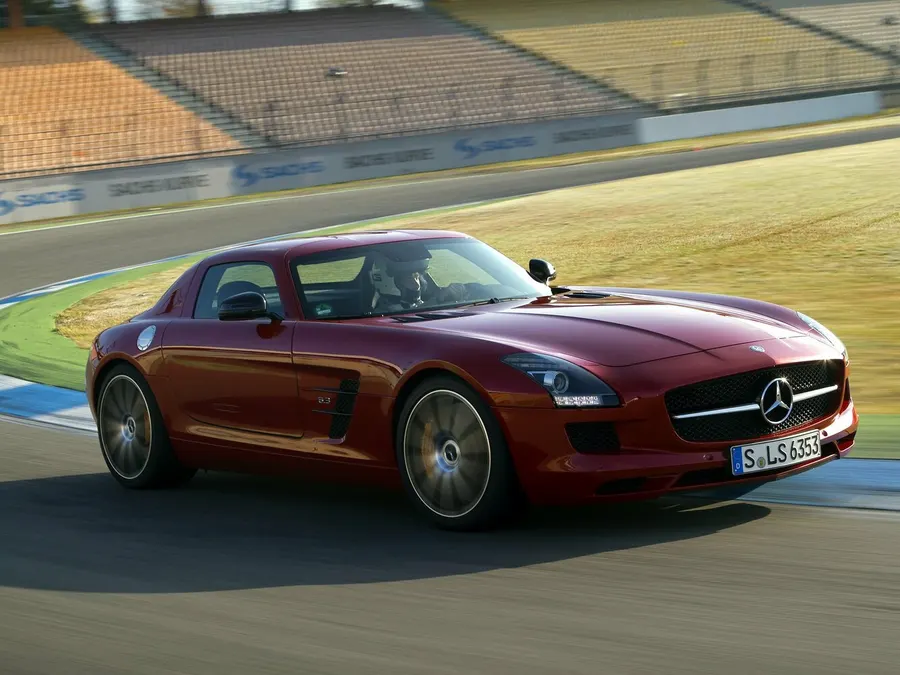 Mercedes-Benz SLS AMG — фото модели — фото 1