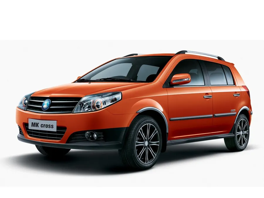 Geely MK Cross — фото модели