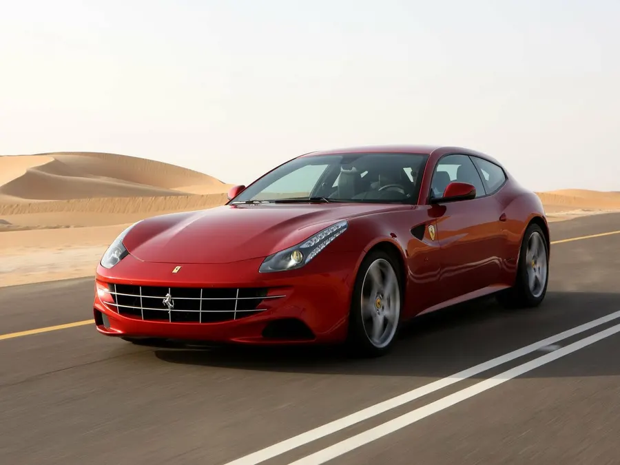 Ferrari FF — фото модели