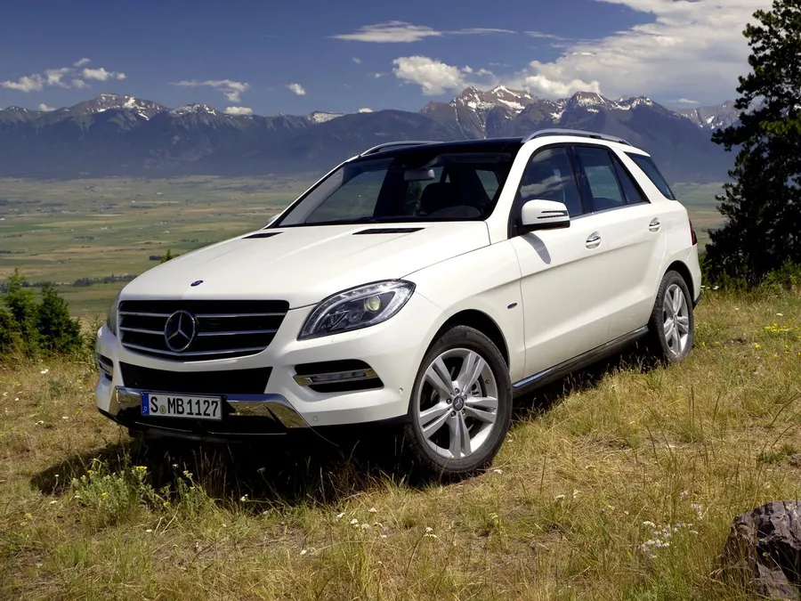 Mercedes-Benz M-╨Ъ╨╗╨░╤Б╤Б — фото модели