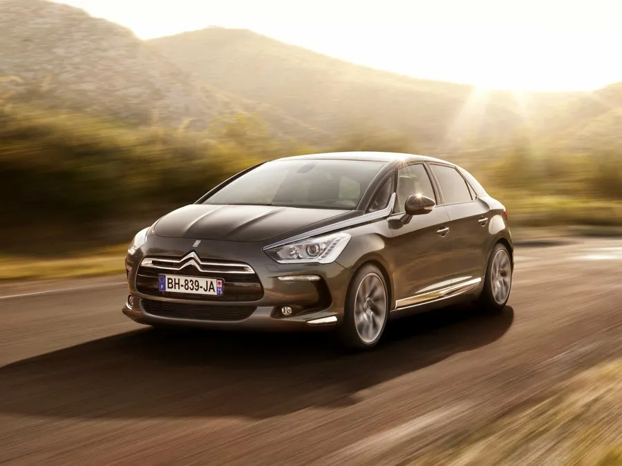 Citroen DS5 — фото модели