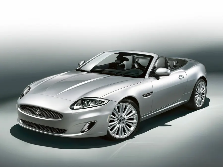 Jaguar XK — фото модели