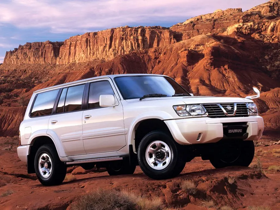 Nissan Safari — фото модели